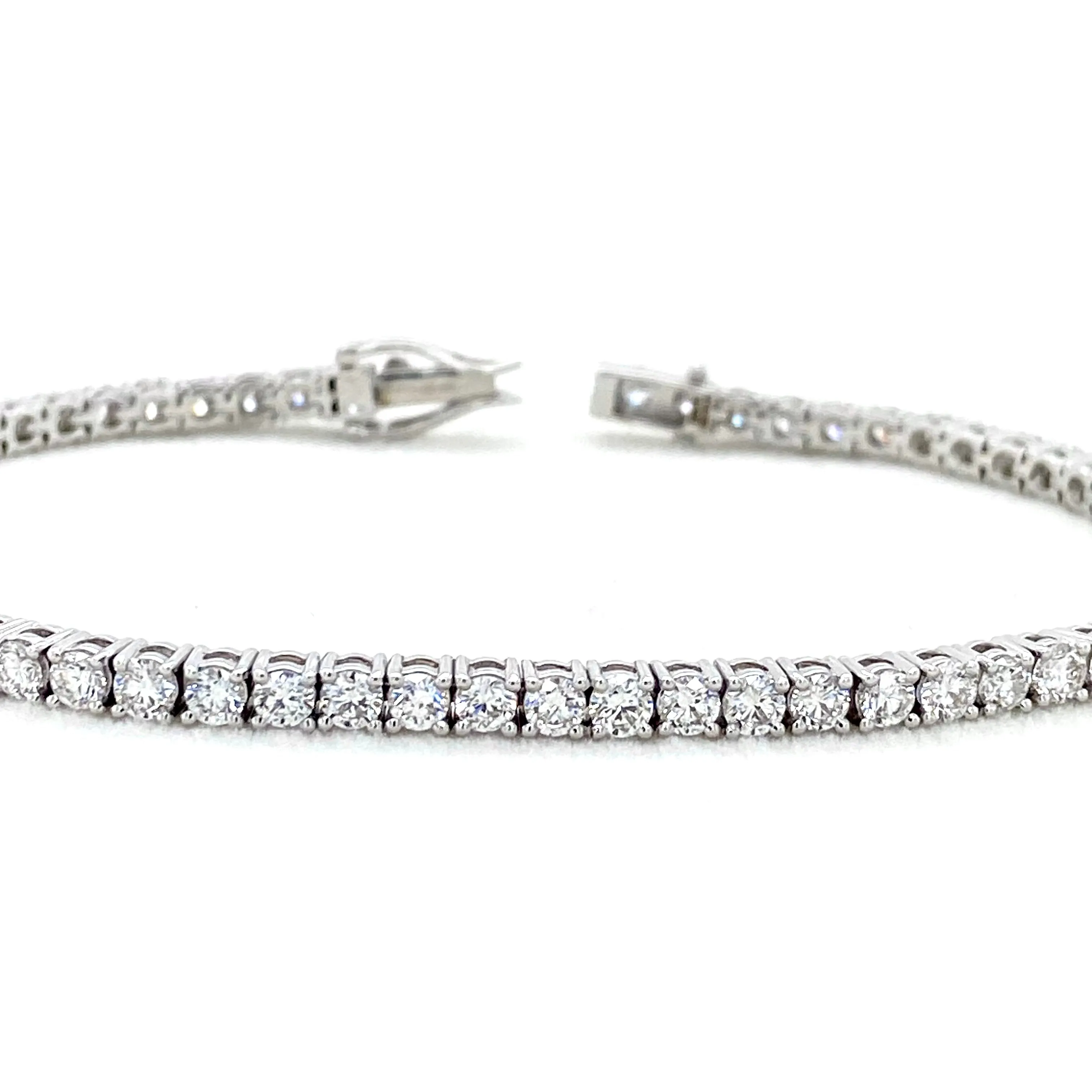 18ct White Gold, 5.00ct Lab Grown Diamond Tennis Bracelet