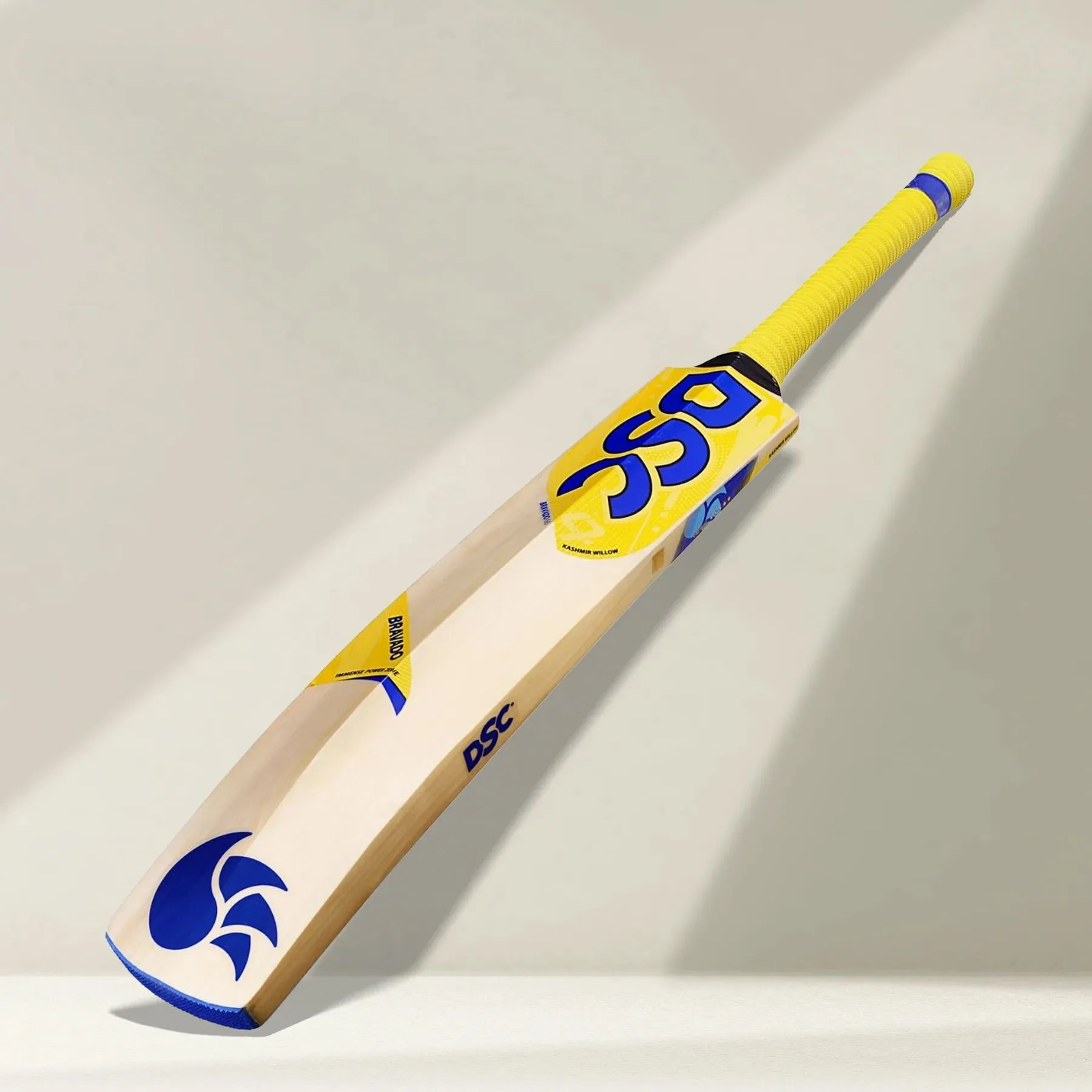 DSC Bravado 66 Kashmir Willow Cricket Bat -SH