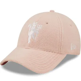 New Era Womens Manchester United Football 9FORTY Borg Baseball Cap - Pink