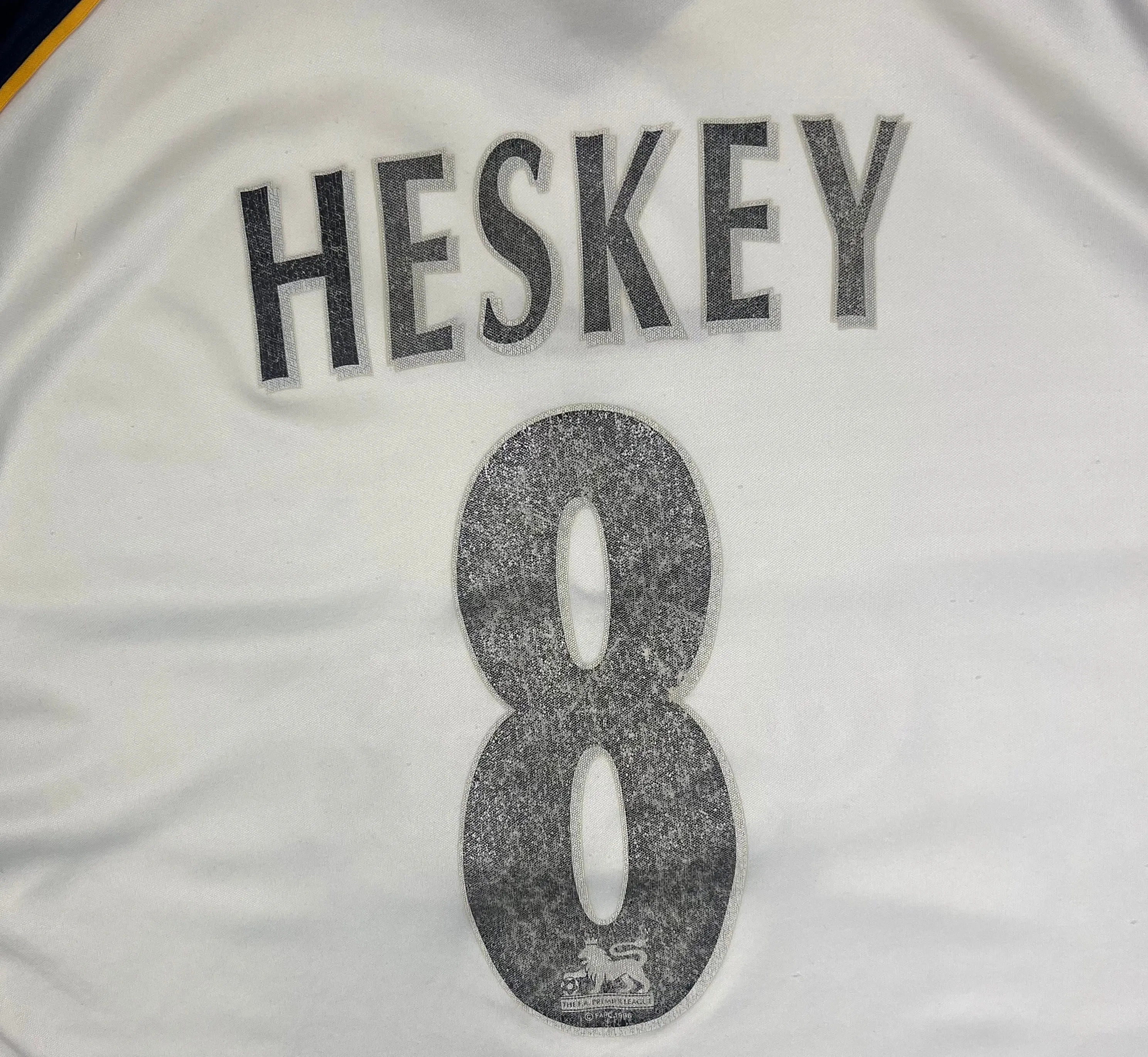 Reebok Liverpool 2001-03 Away Football Shirt Heskey #8 White