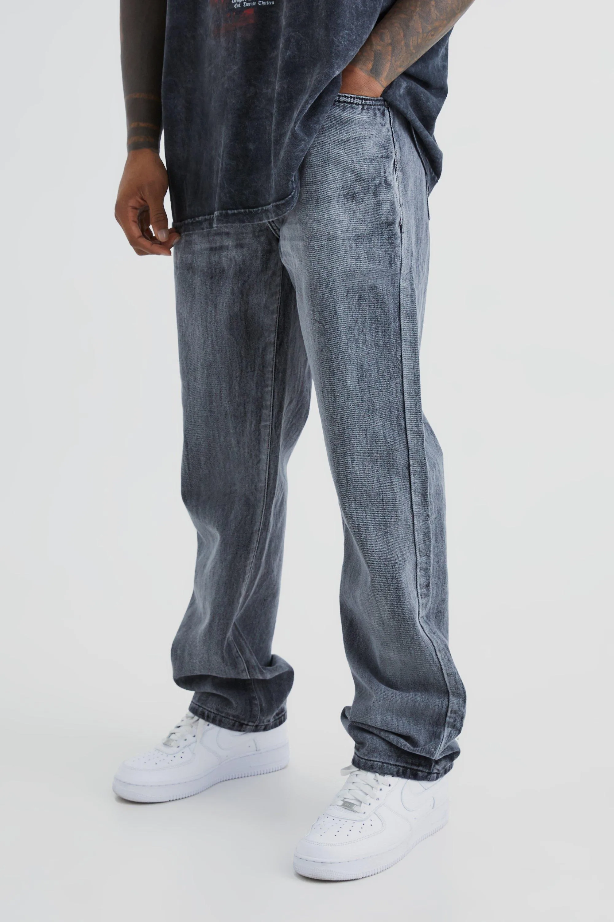 Relaxed Rigid Bleached Jeans