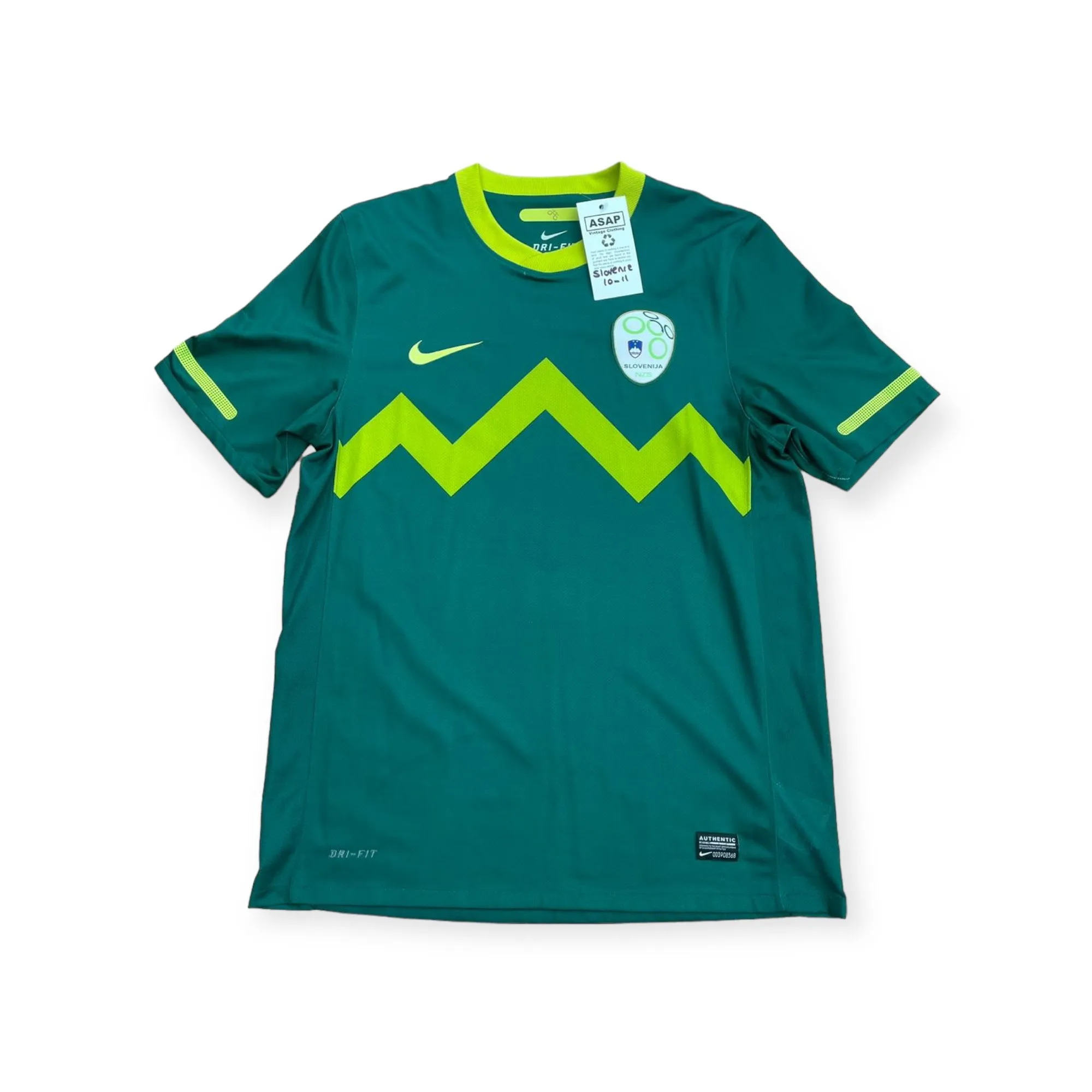 Slovenia 2010-12 Home Football Shirt